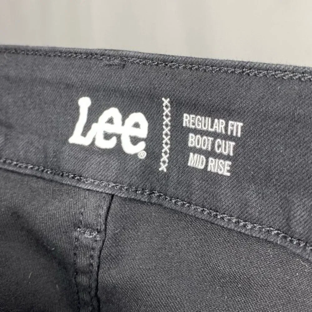 Lee Black 5 Pocket Mid Rise Regular Fit Boot Cut Jeans Plus Size Petite 26WP